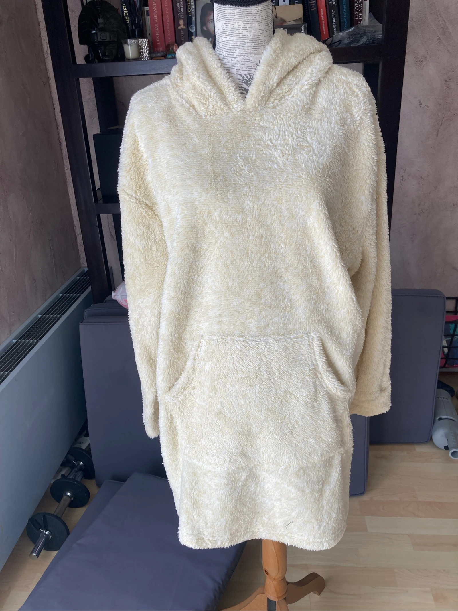 Très jolie robe sweat-shirt taille M